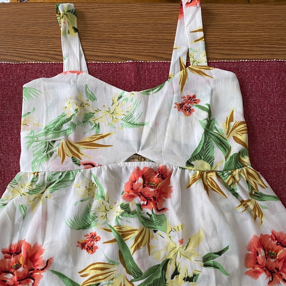 SHEIN Floral Tank